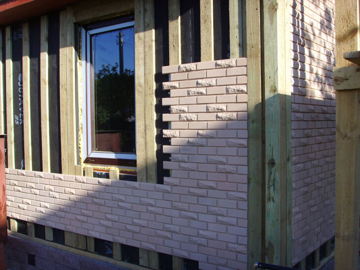 Материалы для облицовки фасада деревянного дома при утеплении и ремонте