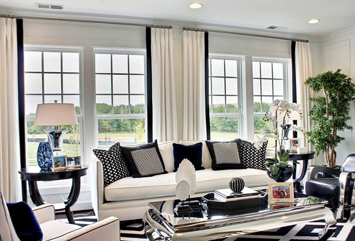 Черно-белые шторы в декоре гостиной, спальни и кухни