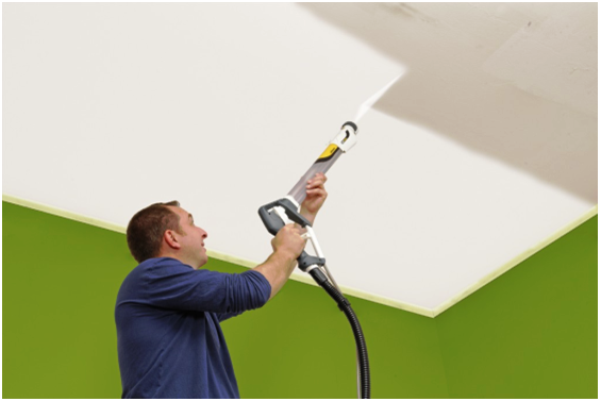 
				Преимущества и инструкция по покраске потолка краскопультом