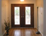 Вторая входная дверь в квартиру или дом: особенности применения металлических и деревянных дверей