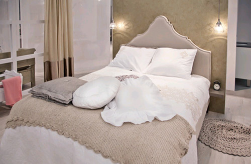 Изголовье кровати: красивое и функциональное украшение 