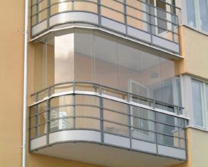 Виды витражного остекления лоджии и балкона