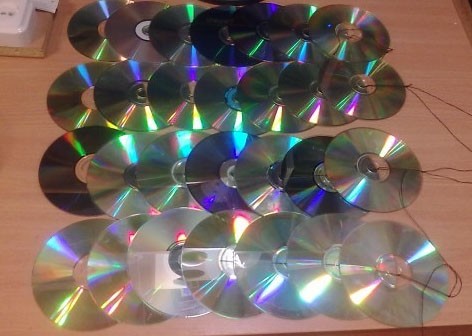 Как я сделала штору из старых дисков: мастер-класс