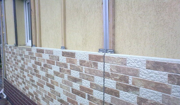 
				Простая инструкция крепления пластиковых панелей на стену