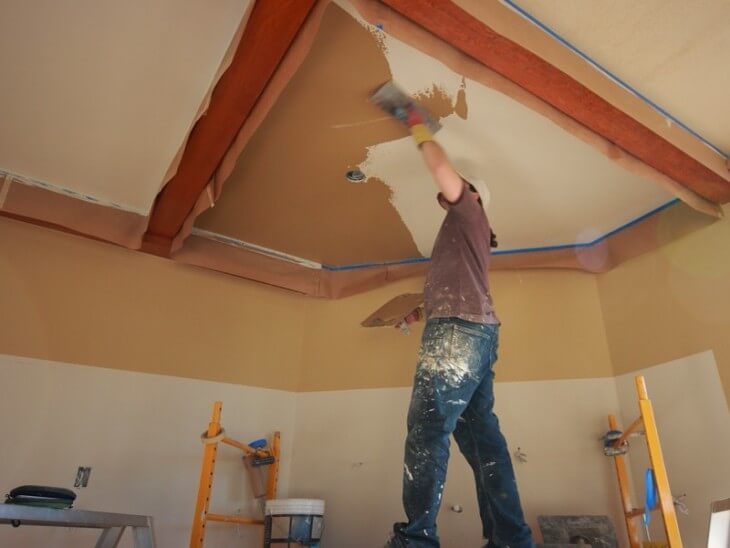 Качественный ремонт потолка в квартире своими руками