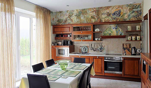 
				Оригинальные и стильные идеи декора стен на кухне