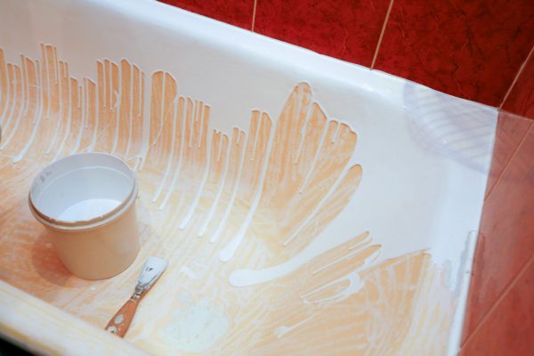 Эмалировка чугунной ванны – как легко восстановить эмаль