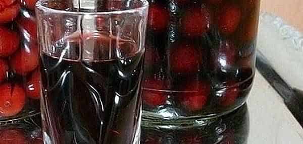 Как приготовить вишневую наливку из свежих ягод