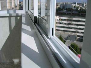 Отделка балконов и лоджий пластиковыми панелями