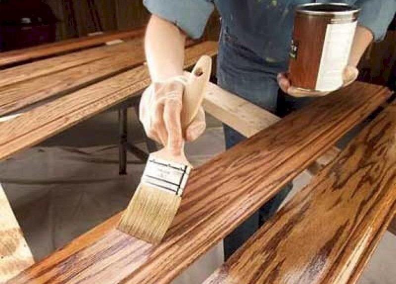 Выбор и монтаж деревянного плинтуса