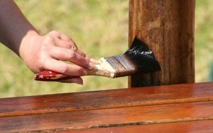 Как защитить древесину от гниения