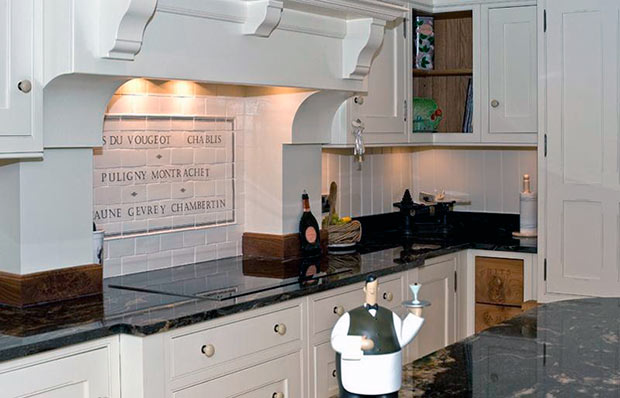 Дизайн и отделка стен на кухне: какой материал лучше?