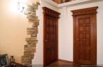 Элитные межкомнатные двери : особенности изделий из массива дерева