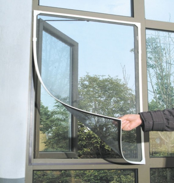 А вы знаете, чем руководствоваться при выборе магнитных штор для дверей?