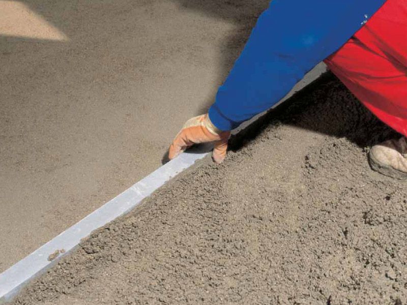 Монтаж теплых полов в бетонной стяжке: инструкция по монтажу