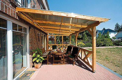 Крыша из поликарбоната для беседки – отличная защита от дождя и максимум солнца!
