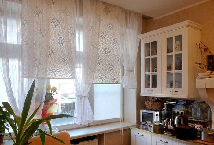 Короткие шторы на кухню: правила выбора и практические советы