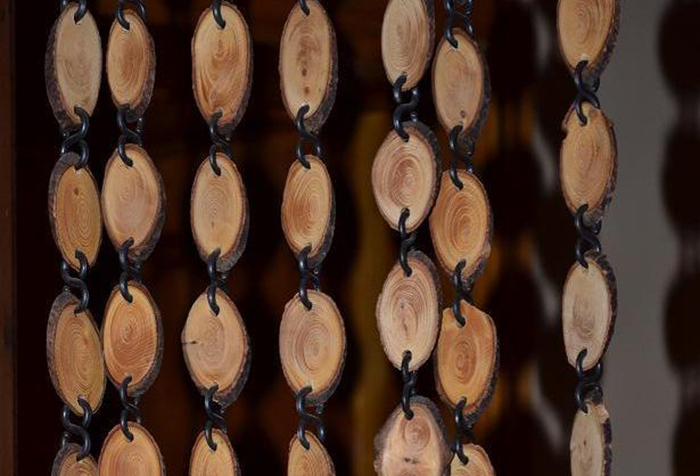 Деревянные шторы: разновидности и роль в интерьере