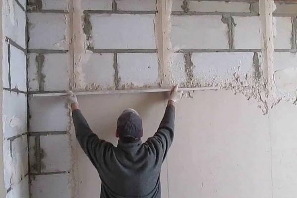 
				Как выполняется подготовка стен под покраску: основные этапы работы