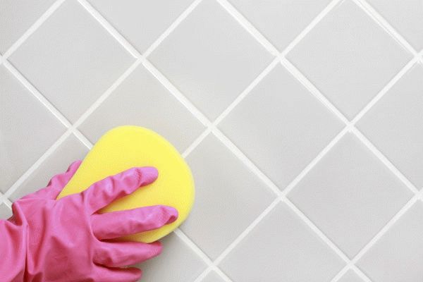 Выбор краски для плитки в ванной и технология нанесения