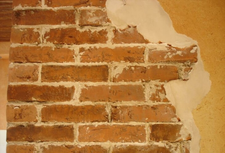 Рекомендации и способы, чем лучше штукатурить стены из кирпича