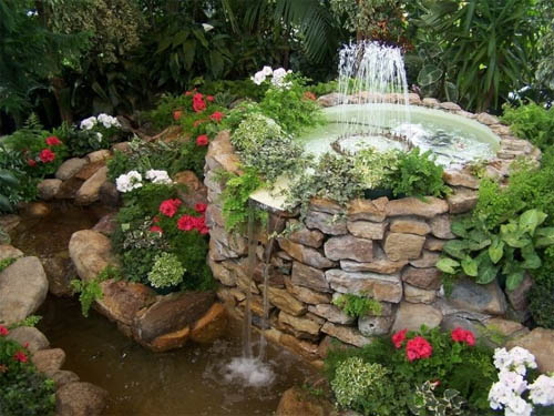 Обустройство сада: выбираем садовый фонтан 