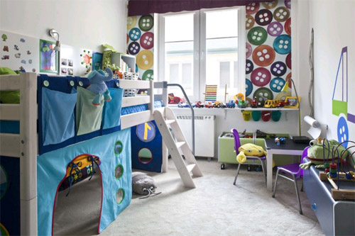 Интерьер маленькой детской комнаты 