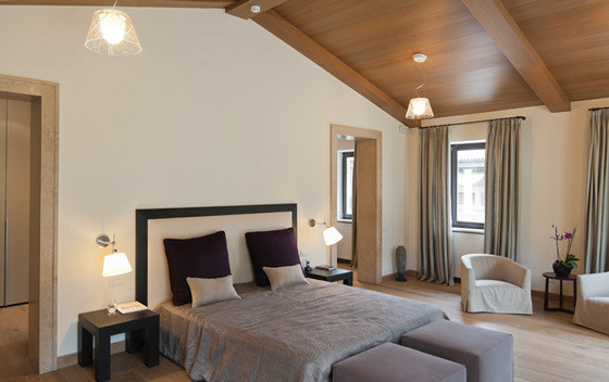 Оформление потолка в спальне своими руками: гипсокартон, обои, ткань (фото) 