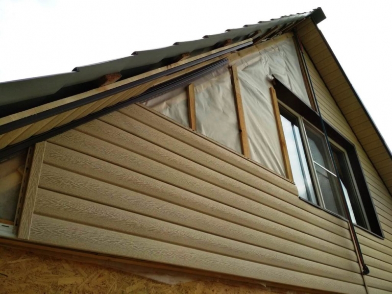 обшивка фронтона деревянного дома